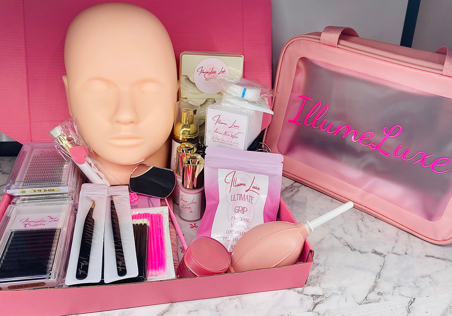 IllumeLuxe Lash Extension Training - Classic, Hybrid & Pre-Made Volumes