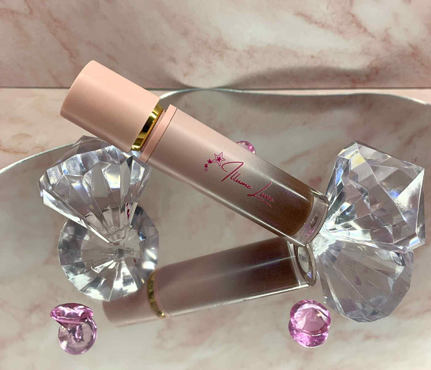 Luxe Bomb + Lip Liner IllumeLuxe